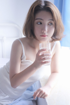 正在播放001女体研究拷问所
